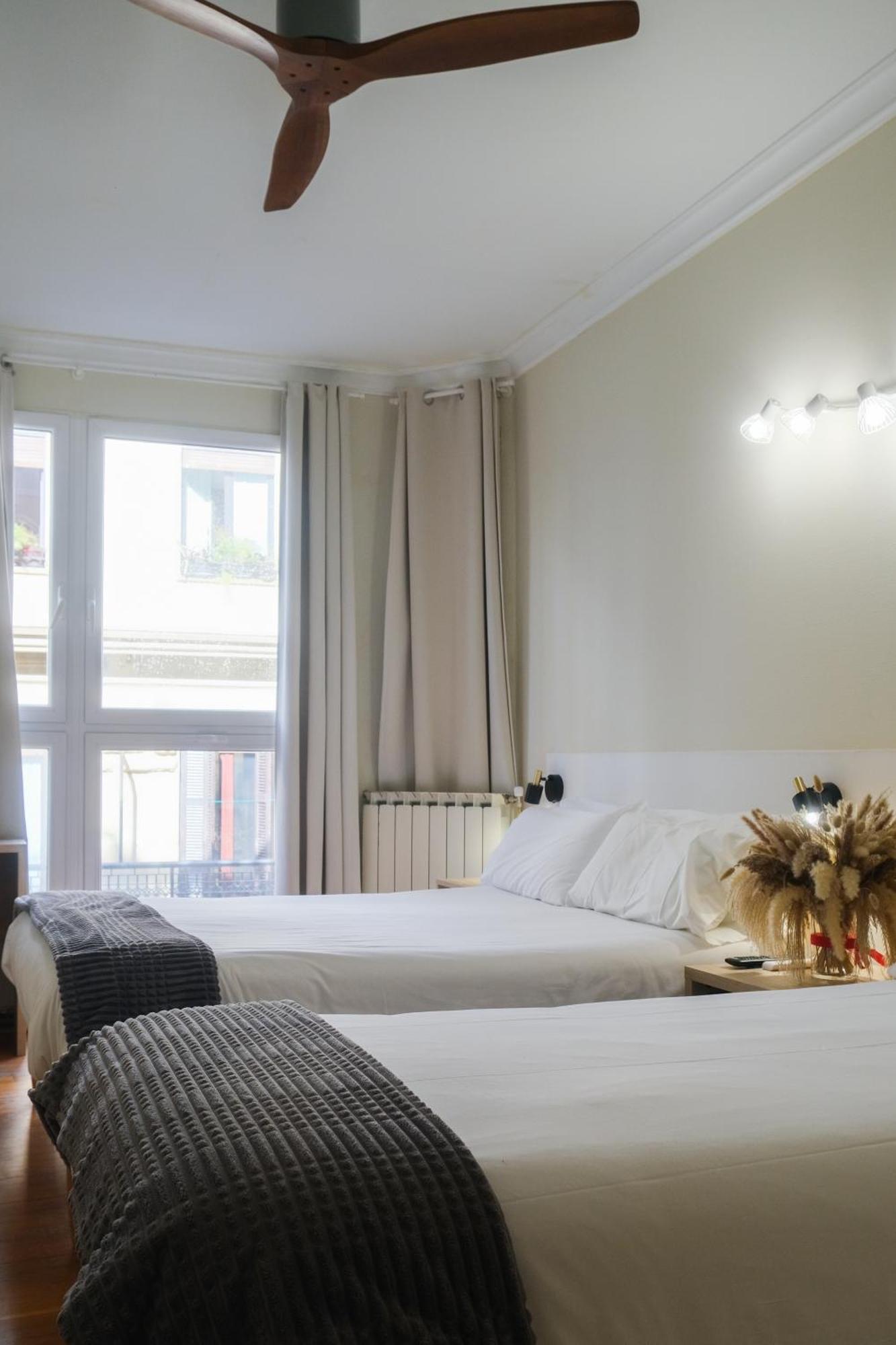 Pension Artea Сан-Себастьян Экстерьер фото